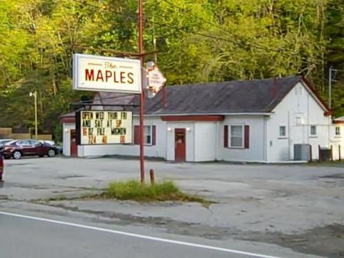 TheMaplesExterior